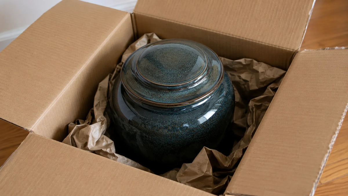 Can I Buy a Cremation Urn Online and Bring It to the Funeral Home?