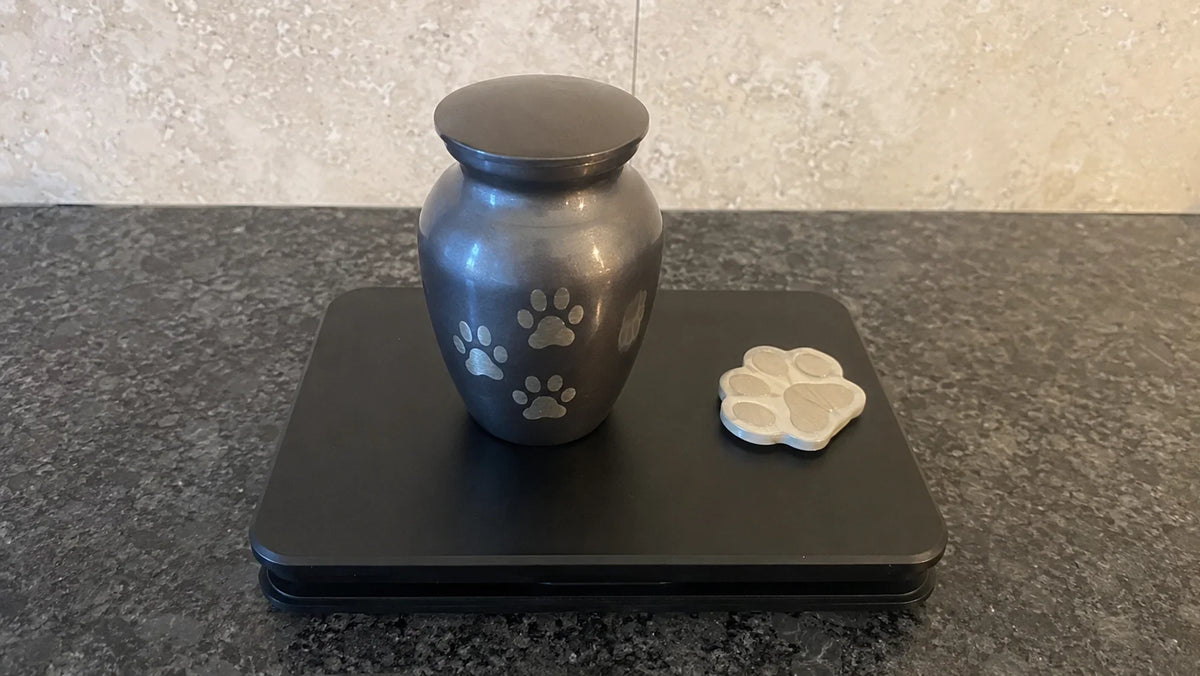 How Does Pet Cremation Sizing Work by Weight? A Clear Guide for Pet Owners