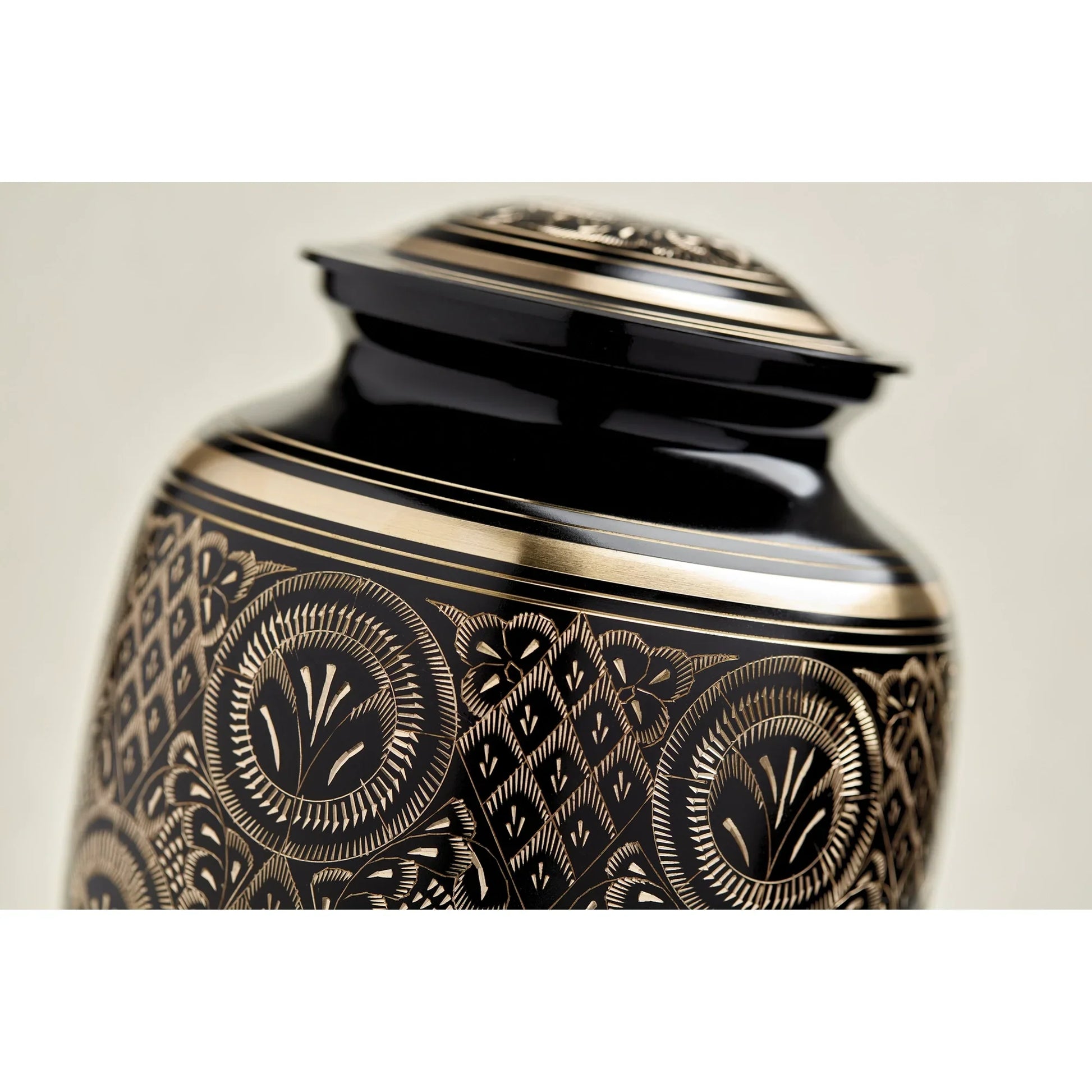 urn for human ashes